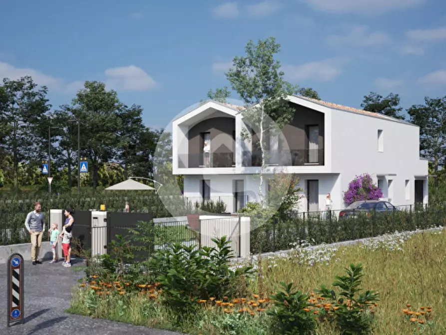 Immagine 8 di Casa bifamiliare in vendita  a Campo San Martino
