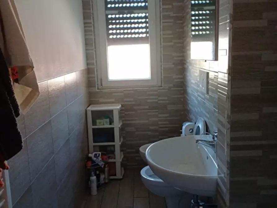 Immagine 10 di Appartamento in affitto  in Via Realmonte, 13 a Roma