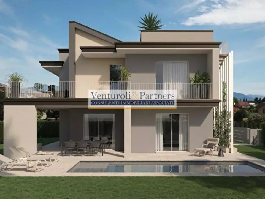 Immagine 2 di Villa in vendita  in via Carlo Alberto a Moniga Del Garda