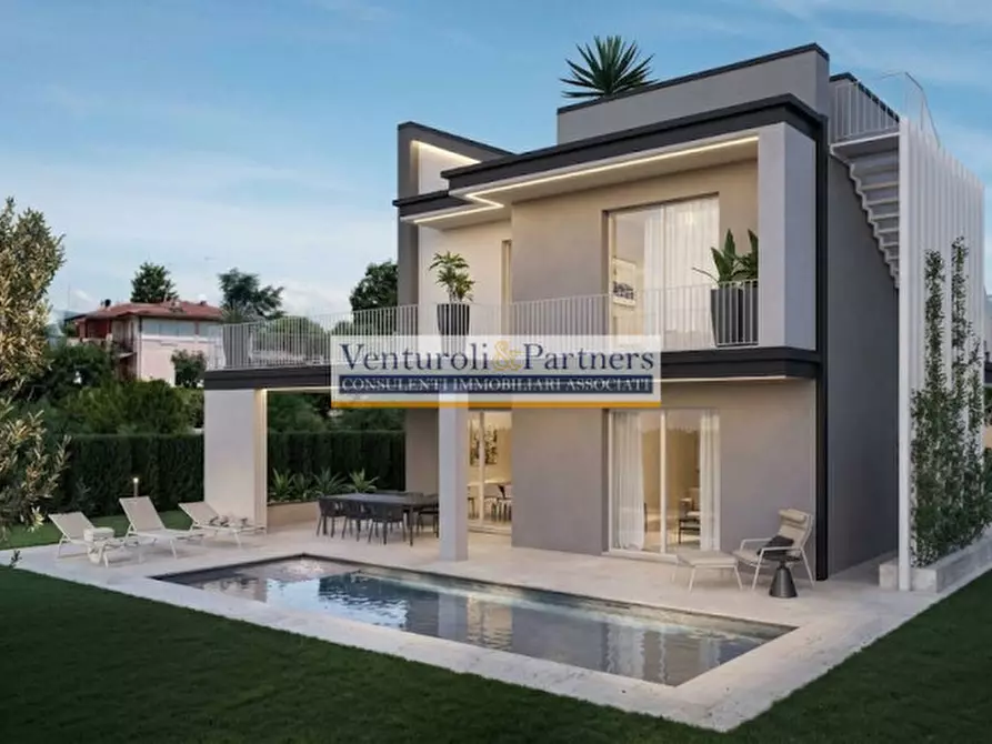 Immagine 4 di Villa in vendita  in via Carlo Alberto a Moniga Del Garda