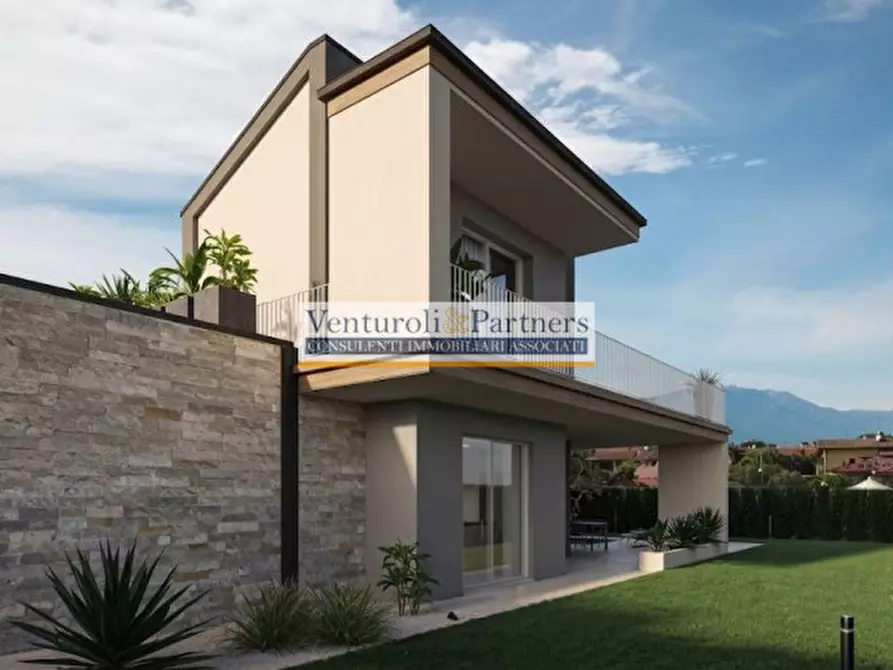 Immagine 5 di Villa in vendita  in via Carlo Alberto a Moniga Del Garda