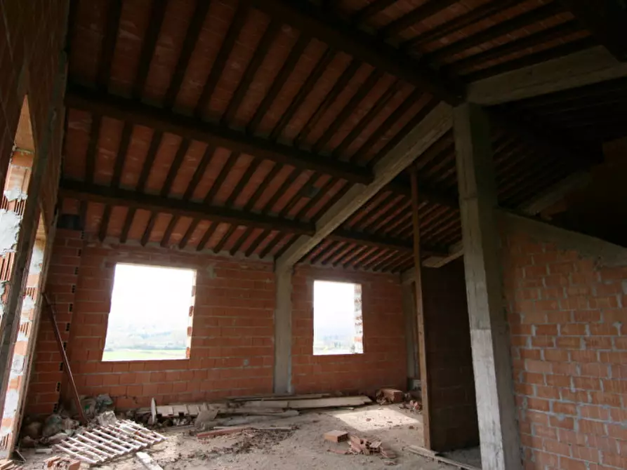 Immagine 6 di Casa indipendente in vendita  a Castiglione Del Lago