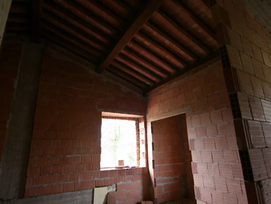 Immagine 7 di Casa indipendente in vendita  a Castiglione Del Lago
