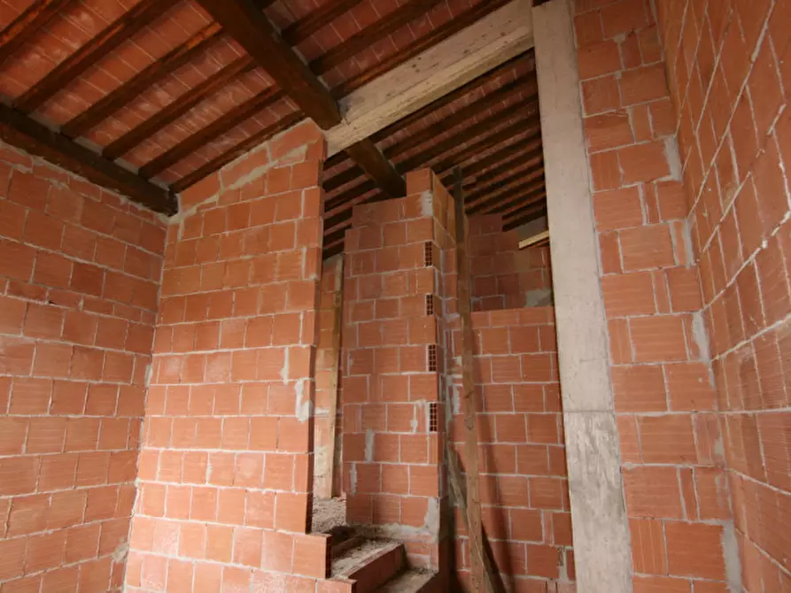 Immagine 8 di Casa indipendente in vendita  a Castiglione Del Lago