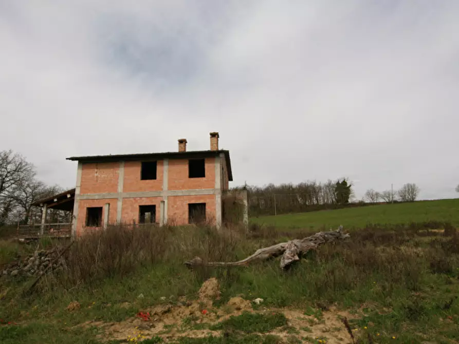 Immagine 19 di Casa indipendente in vendita  a Castiglione Del Lago