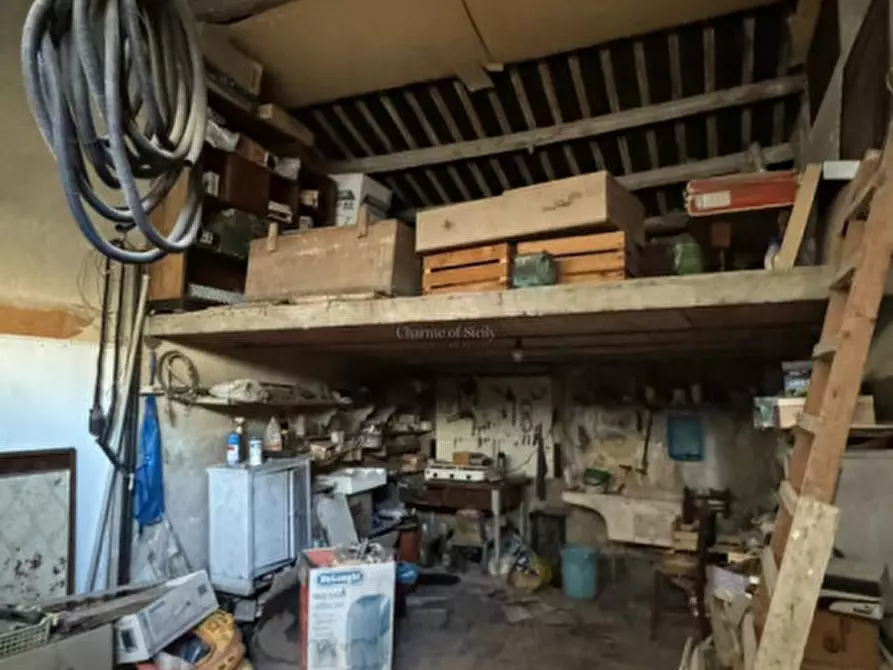 Immagine 34 di Casa indipendente in vendita  a Modica