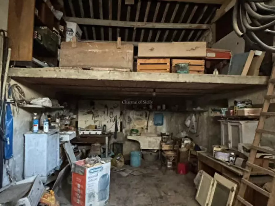 Immagine 35 di Casa indipendente in vendita  a Modica