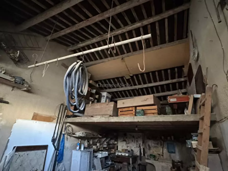 Immagine 36 di Casa indipendente in vendita  a Modica