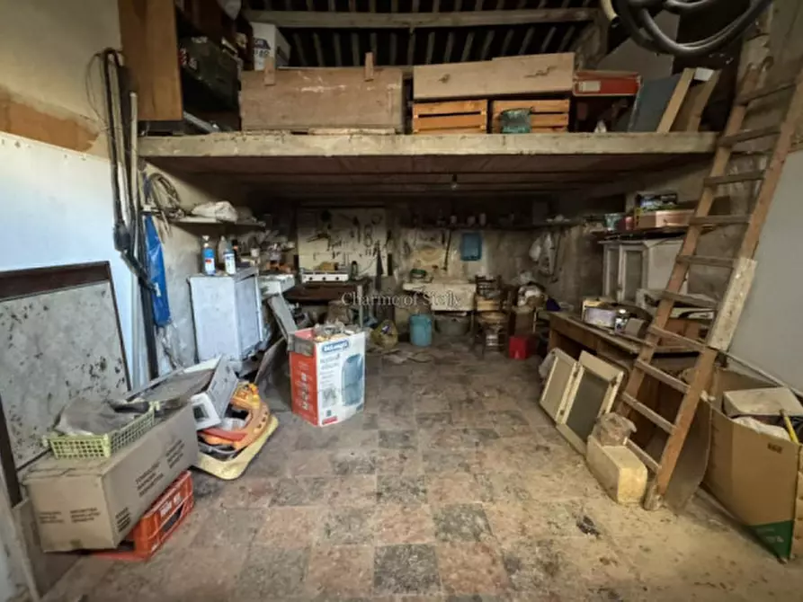 Immagine 37 di Casa indipendente in vendita  a Modica