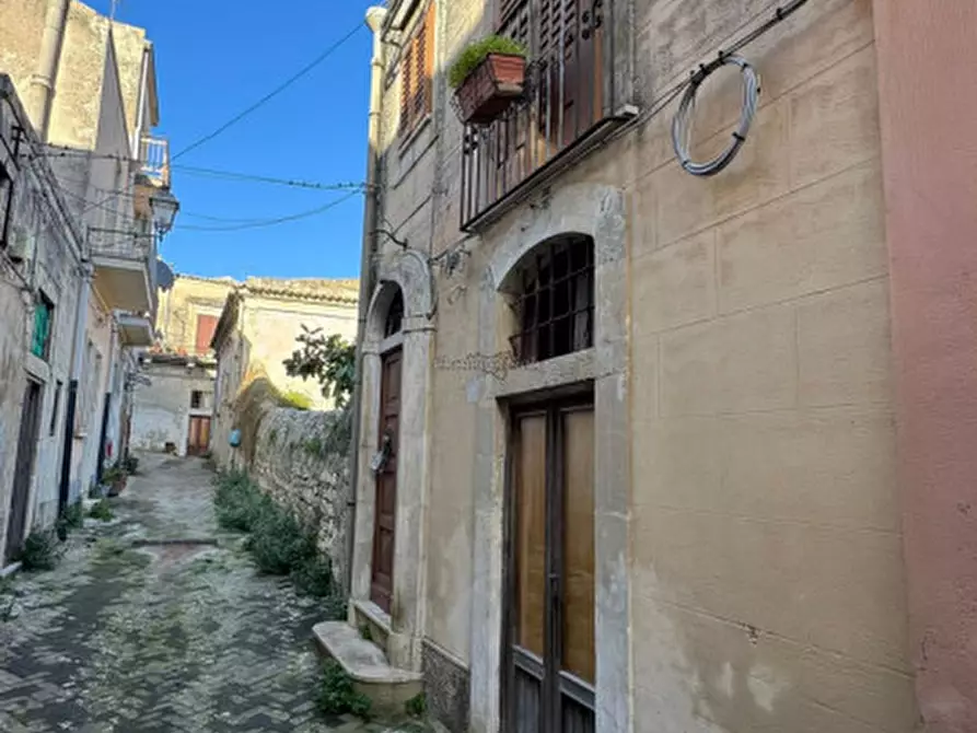 Immagine 39 di Casa indipendente in vendita  a Modica