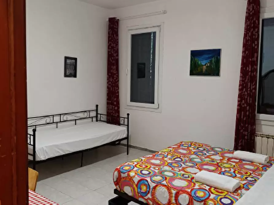 Immagine 4 di Appartamento in vendita  in Via Enrico Cosenz, 8 a Venezia