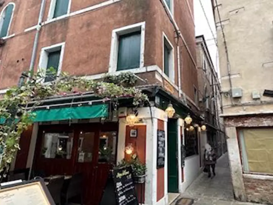 Immagine 1 di Appartamento in vendita  in sestiere castello 3837 a Venezia