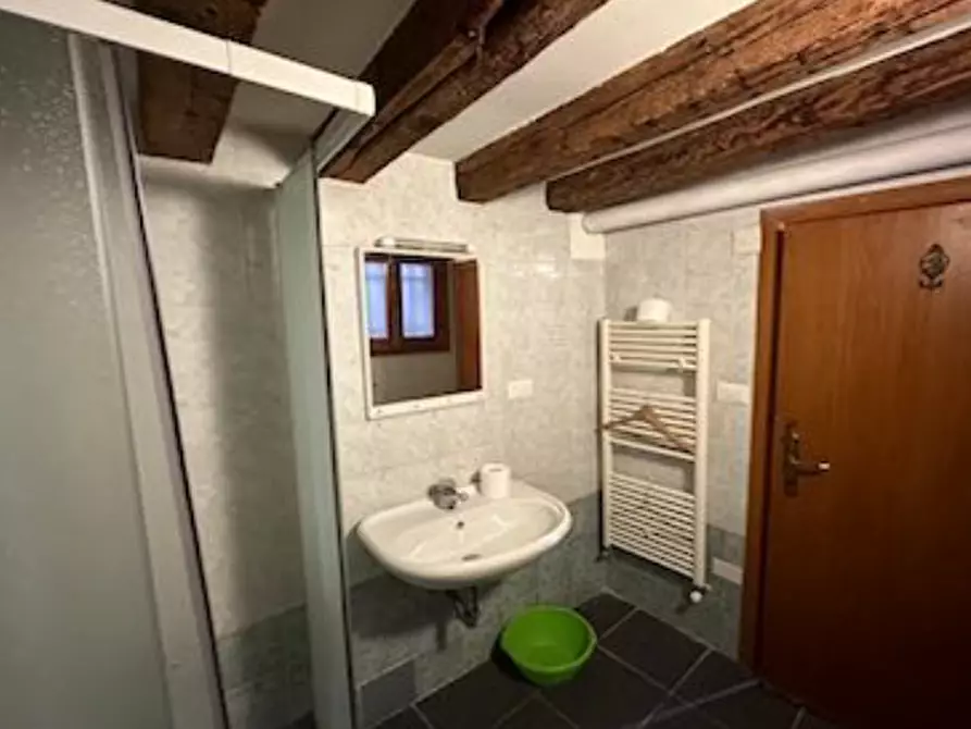 Immagine 6 di Appartamento in vendita  in sestiere castello 3837 a Venezia
