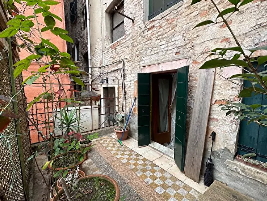 Immagine 2 di Appartamento in vendita  in sestriere san polo 1707 a Venezia