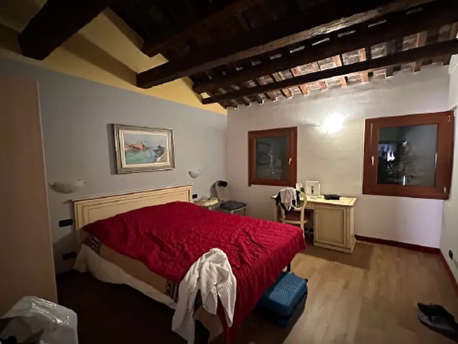 Immagine 9 di Appartamento in vendita  in sestriere san polo 1699 a Venezia