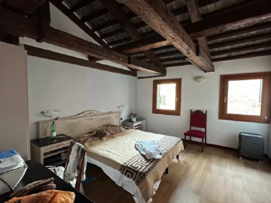 Immagine 10 di Appartamento in vendita  in sestriere san polo 1699 a Venezia