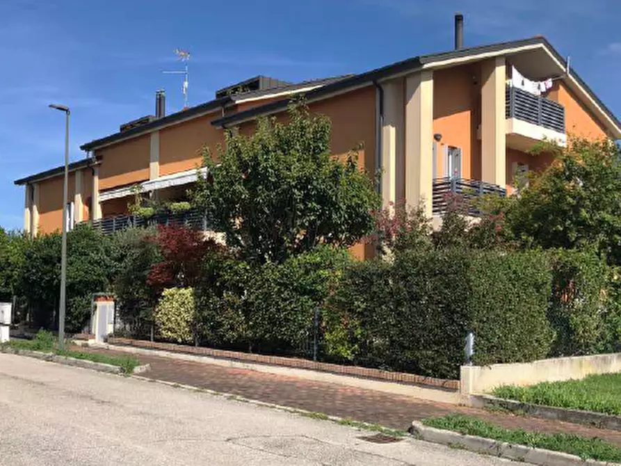 Immagine 2 di Appartamento in vendita  in Via Monsignor Eugenio Bacchion, 7 a Istrana