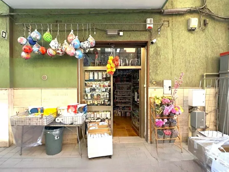 Immagine 2 di Negozio in vendita  in Via Giacomo Leopardi, 73, 74123 Taranto TA, Italia a Taranto