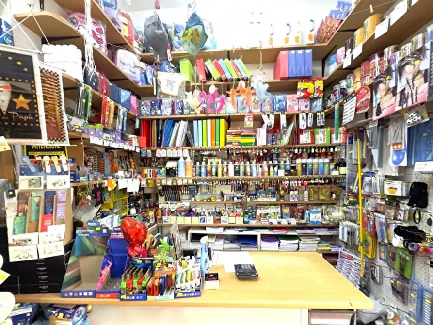 Immagine 3 di Negozio in vendita  in Via Giacomo Leopardi, 73, 74123 Taranto TA, Italia a Taranto