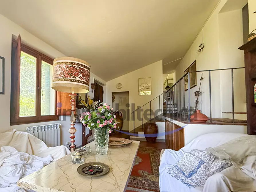 Immagine 13 di Villa in vendita  in Tregozzano a Arezzo