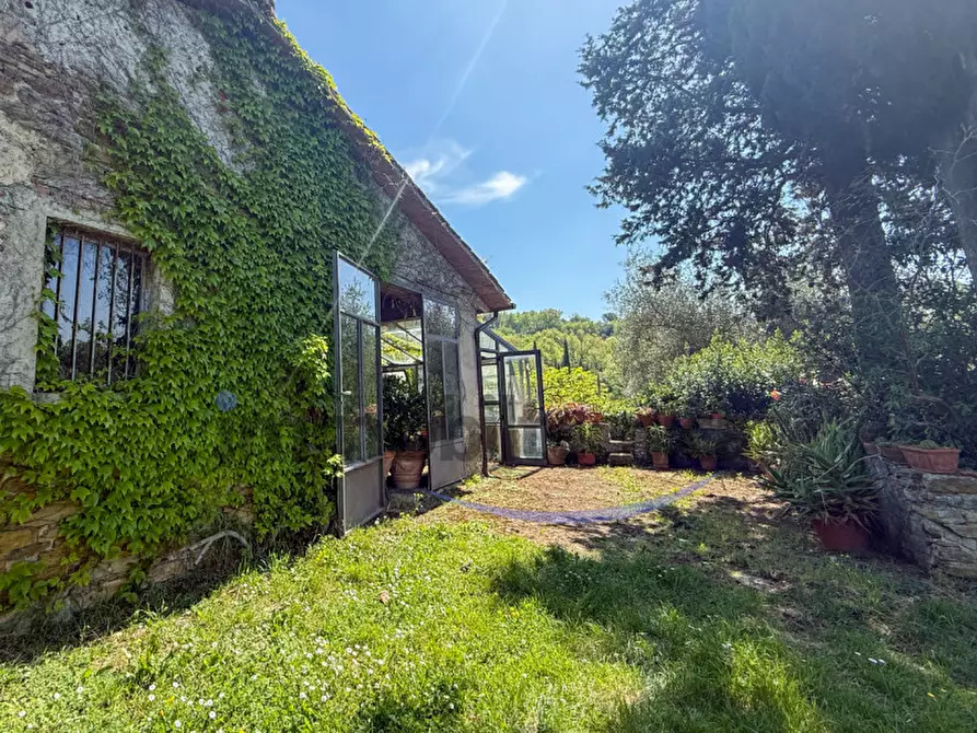 Immagine 38 di Villa in vendita  in Tregozzano a Arezzo