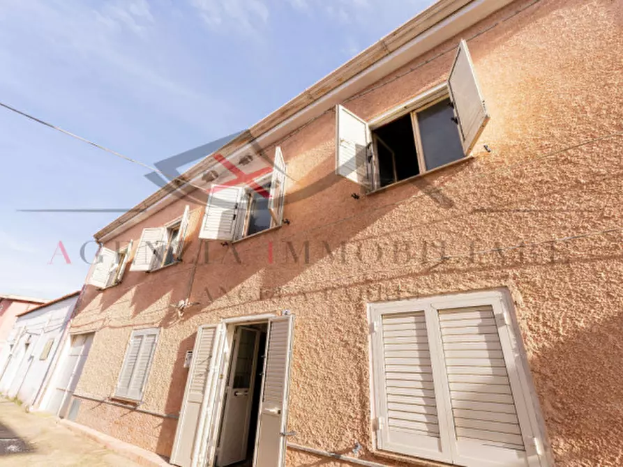 Immagine 2 di Villetta a schiera in vendita  in Via Sassari a Torpè