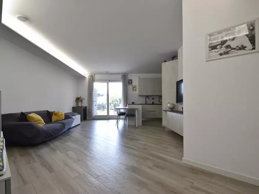 Immagine 5 di Appartamento in vendita  in via 11 aprile 1848 22 a Castelnuovo Del Garda