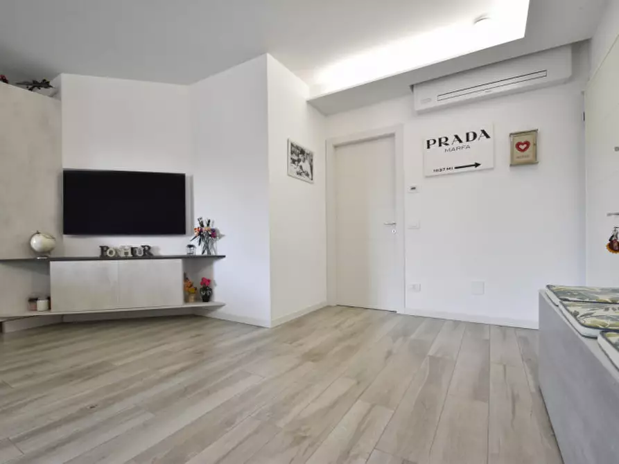 Immagine 9 di Appartamento in vendita  in via 11 aprile 1848 22 a Castelnuovo Del Garda