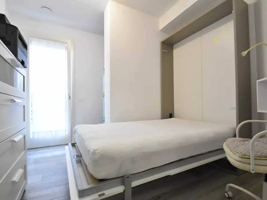 Immagine 21 di Appartamento in vendita  in via 11 aprile 1848 22 a Castelnuovo Del Garda