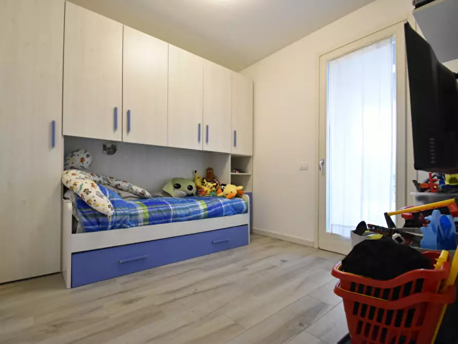 Immagine 26 di Appartamento in vendita  in via 11 aprile 1848 22 a Castelnuovo Del Garda