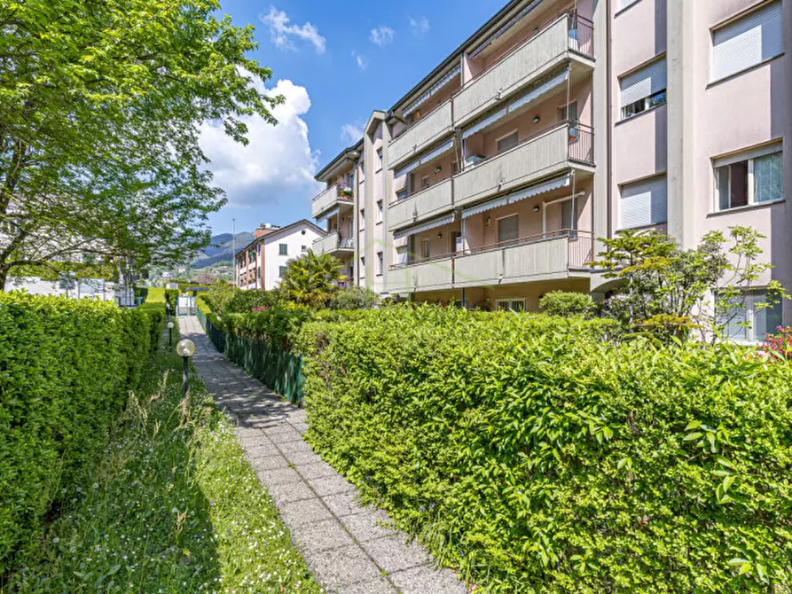 Immagine 2 di Appartamento in vendita  in Via Grigna a Tavernerio