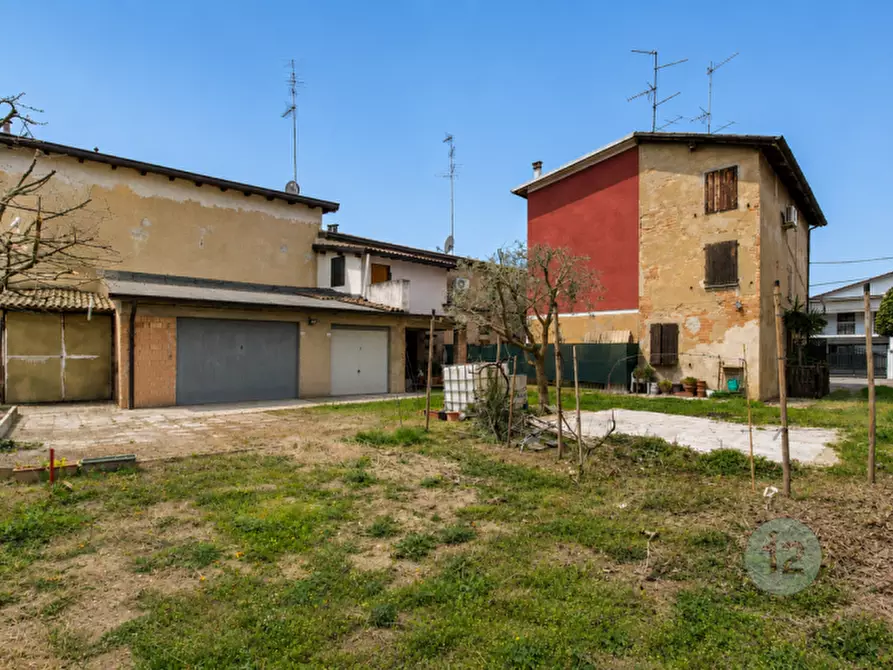 Immagine 5 di Casa trifamiliare in vendita  a Soliera