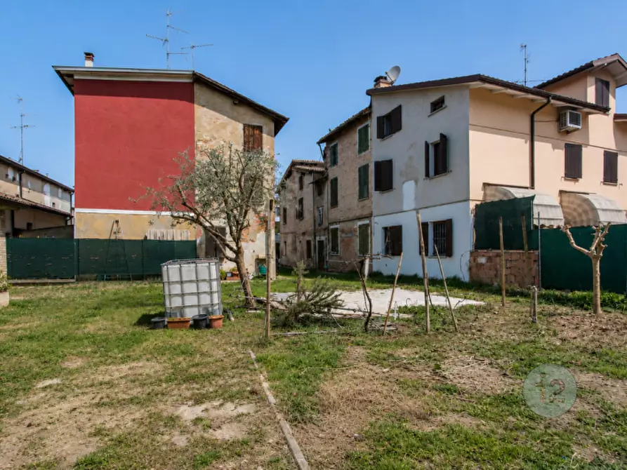 Immagine 6 di Casa trifamiliare in vendita  a Soliera