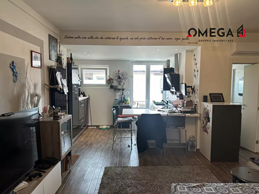 Immagine 3 di Appartamento in vendita  in Via delle Campanelle, 74 a Trieste