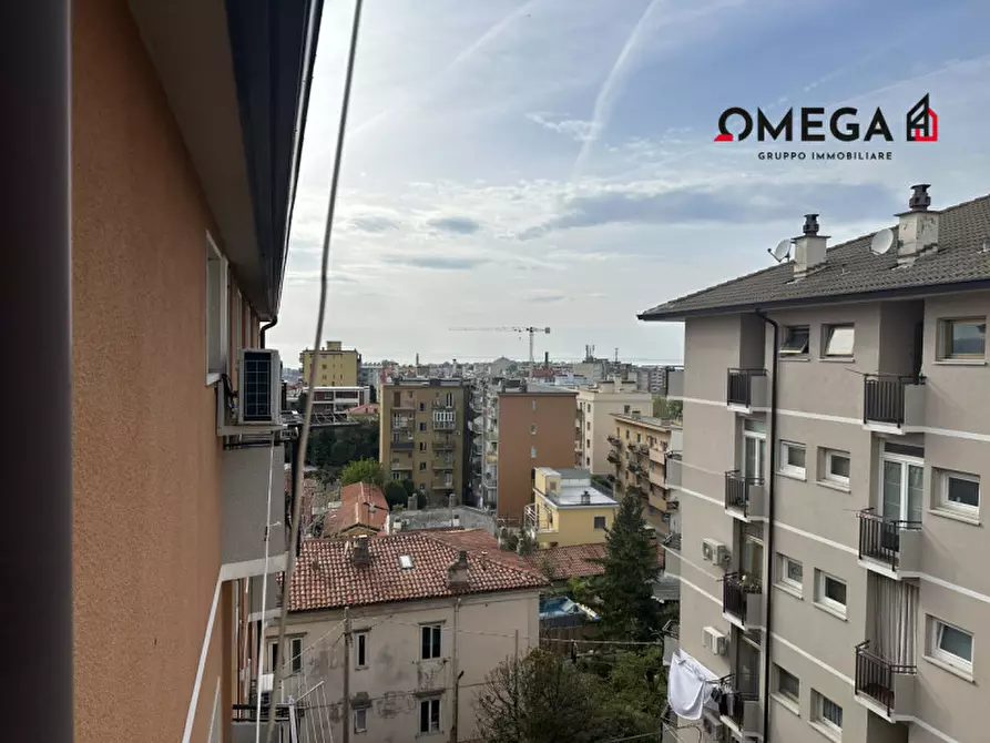 Immagine 13 di Appartamento in vendita  in Via delle Campanelle, 74 a Trieste