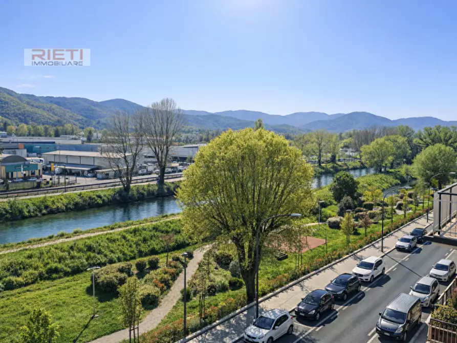 Immagine 3 di Appartamento in vendita  in Viale Duprè Theseider a Rieti