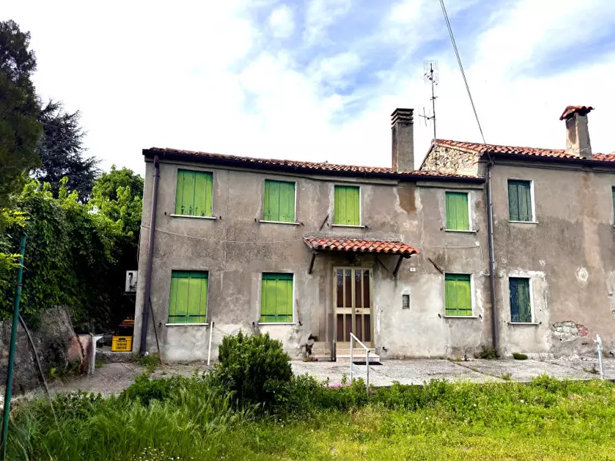 Immagine 2 di Casa indipendente in vendita  in Via Spiasi a Baone