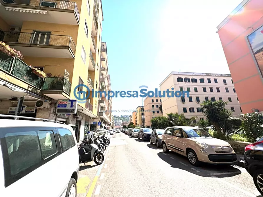 Immagine 1 di Negozio in affitto  in Via Lepanto a Napoli
