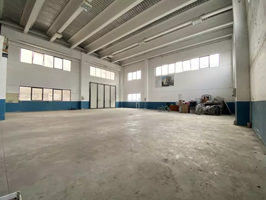 Immagine 11 di Capannone industriale in vendita  a Mozzecane