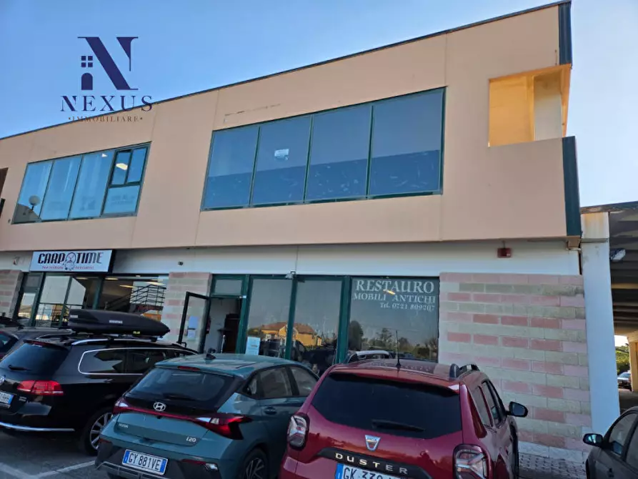 Immagine 5 di Negozio in vendita  in Strada Nazionale Adriatica Sud, 100 a Fano