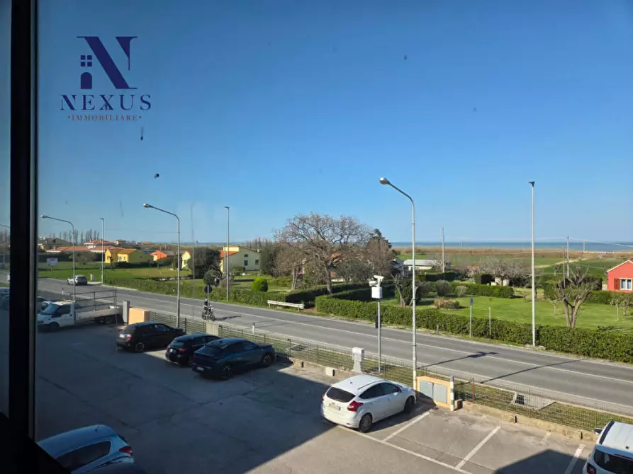 Immagine 9 di Negozio in vendita  in Strada Nazionale Adriatica Sud, 100 a Fano