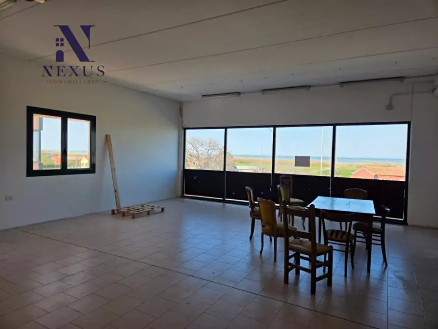 Immagine 1 di Laboratorio in vendita  in Strada Nazionale Adriatica Sud, 100 a Fano