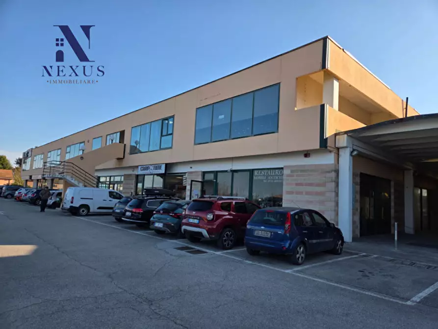 Immagine 9 di Laboratorio in vendita  in Strada Nazionale Adriatica Sud, 100 a Fano