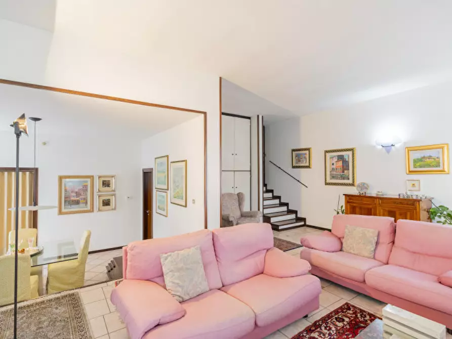 Immagine 4 di Villa in vendita  in Via Roma a Saonara