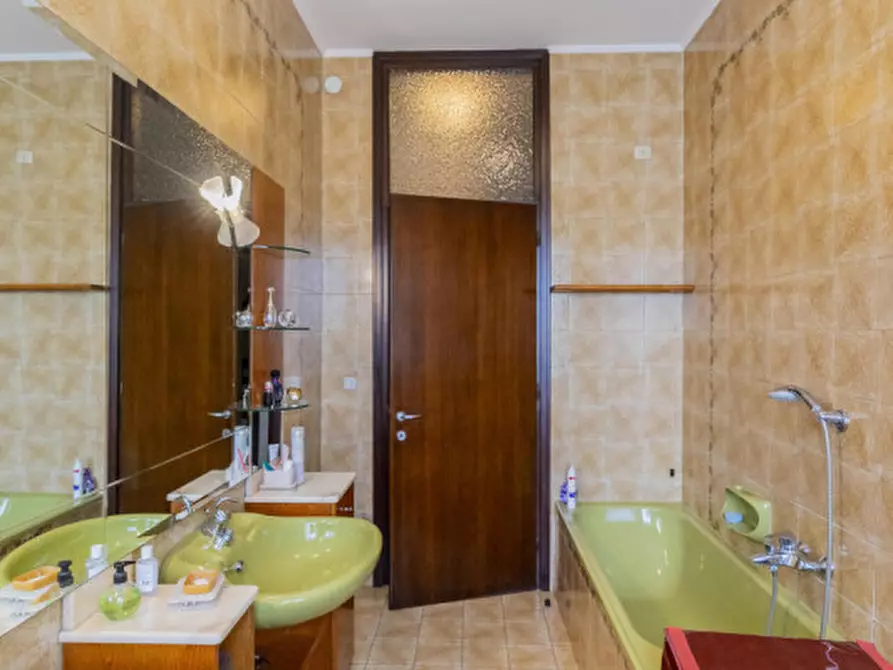 Immagine 19 di Villa in vendita  in Via Roma a Saonara