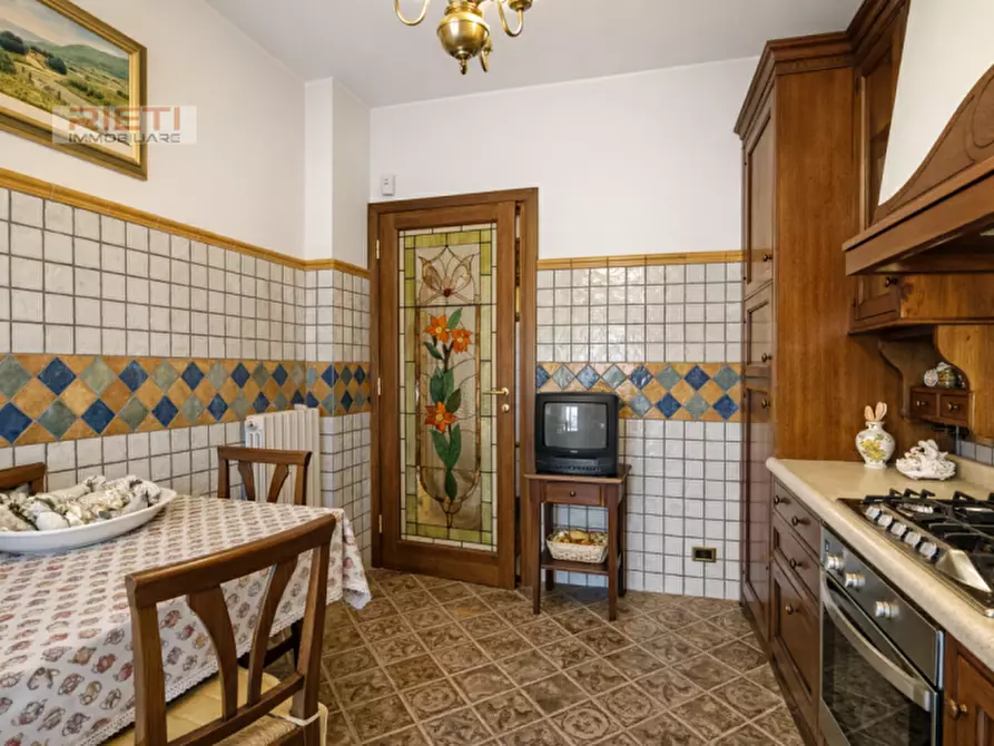 Immagine 8 di Casa quadrifamiliare in vendita  in Via Renzo De Felice a Rieti