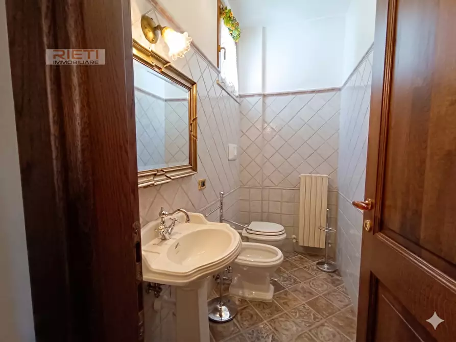 Immagine 9 di Casa quadrifamiliare in vendita  in Via Renzo De Felice a Rieti