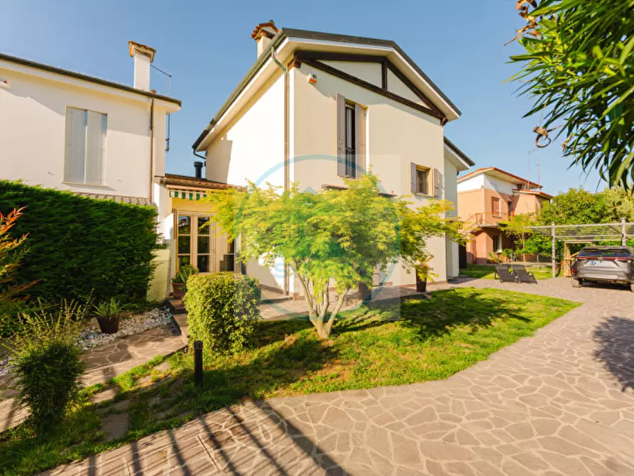 Immagine 17 di Casa bifamiliare in vendita  in Via Morosini a Martellago