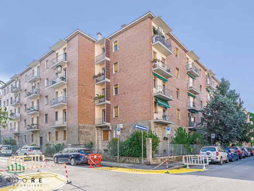 Immagine 19 di Appartamento in vendita  in Via Daniele Manin a Bologna