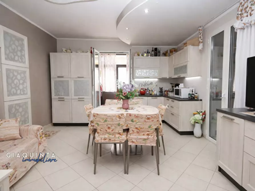 Immagine 2 di Casa indipendente in vendita  in Via Santissimo Crocifisso n.57 a Ramacca